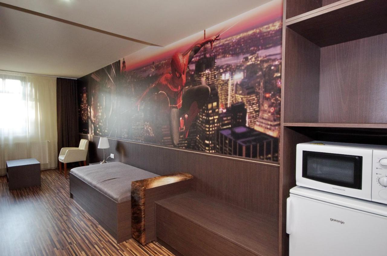 Corvin Apartman Gyula Ngoại thất bức ảnh