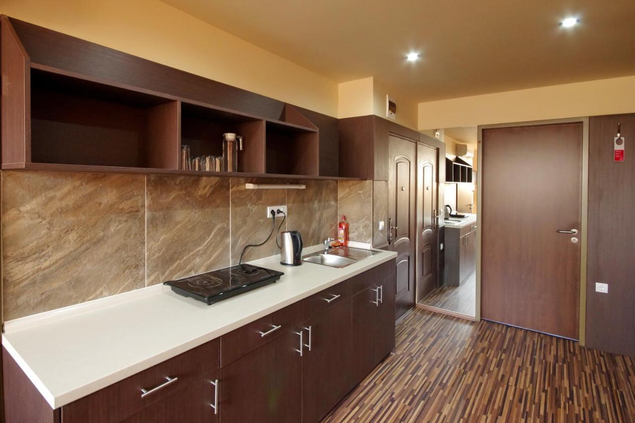 Corvin Apartman Gyula Ngoại thất bức ảnh